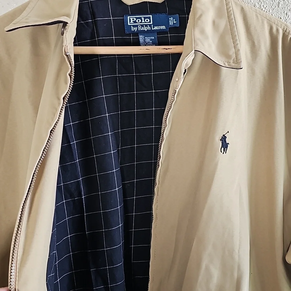 Polo by Ralph Lauren Jacket. - Picture 6 of 8